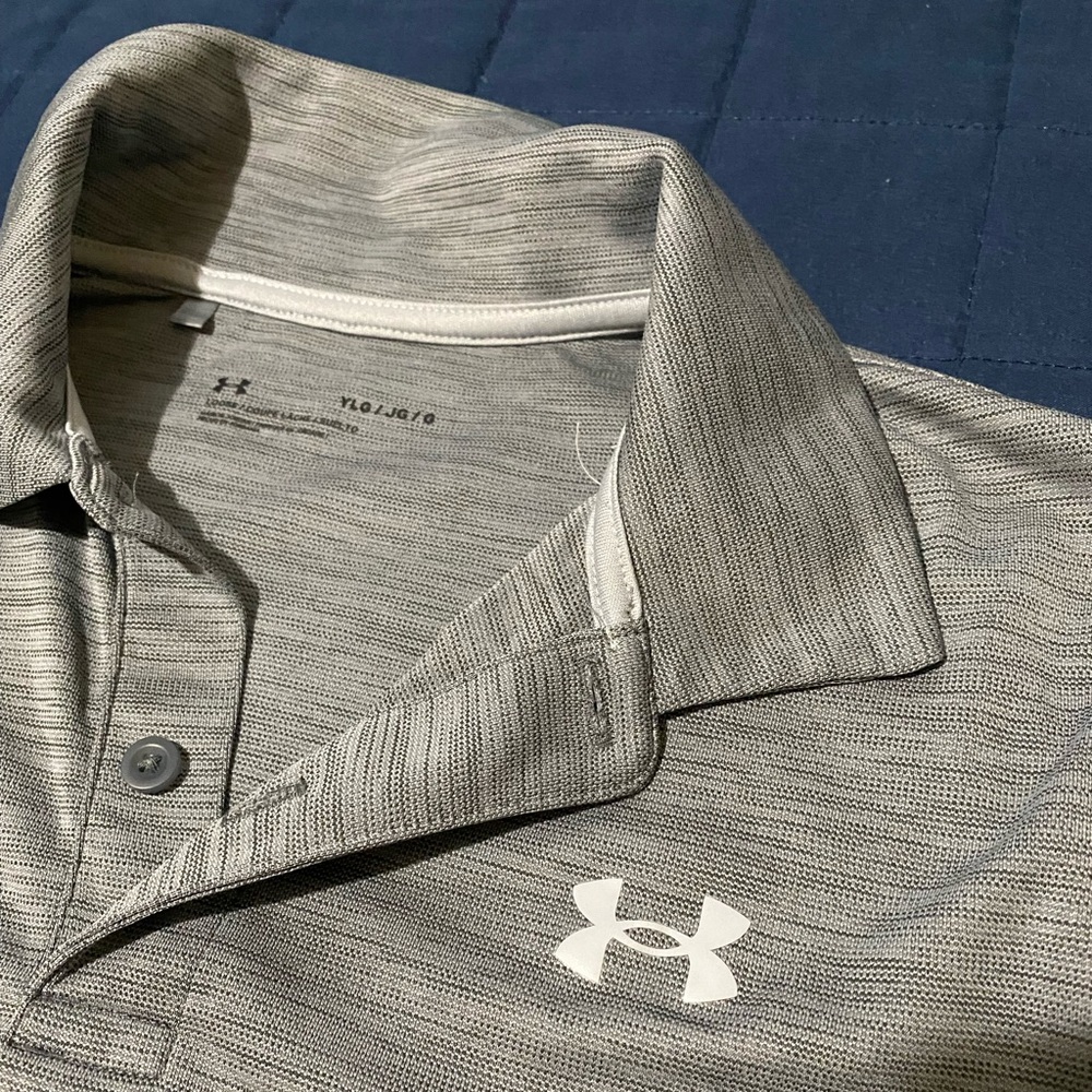 Youth L Grey Under Armour Polo - Picture 2 of 3
